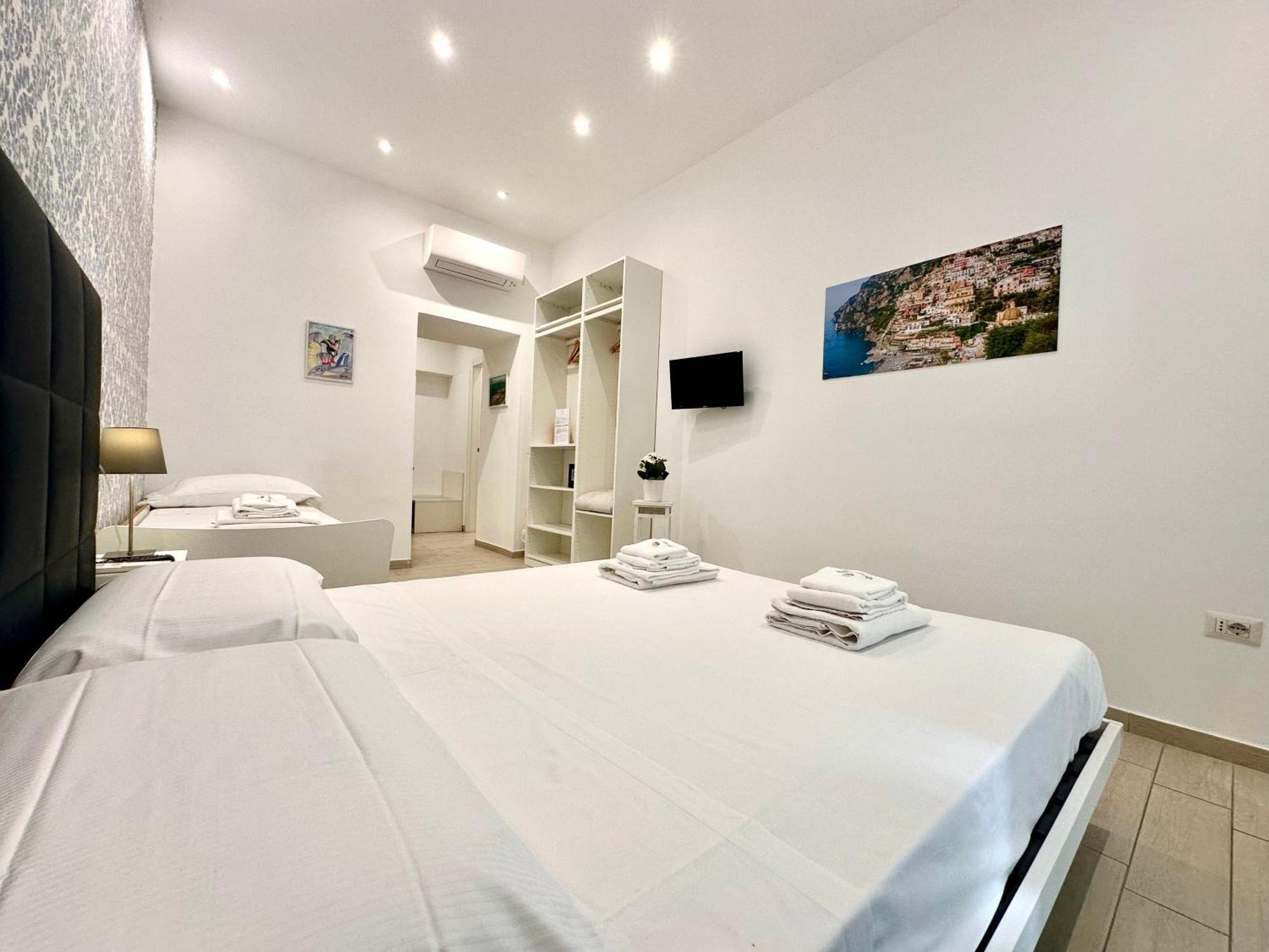 lungomare rooms Castellammare di Stabia Zimmer foto