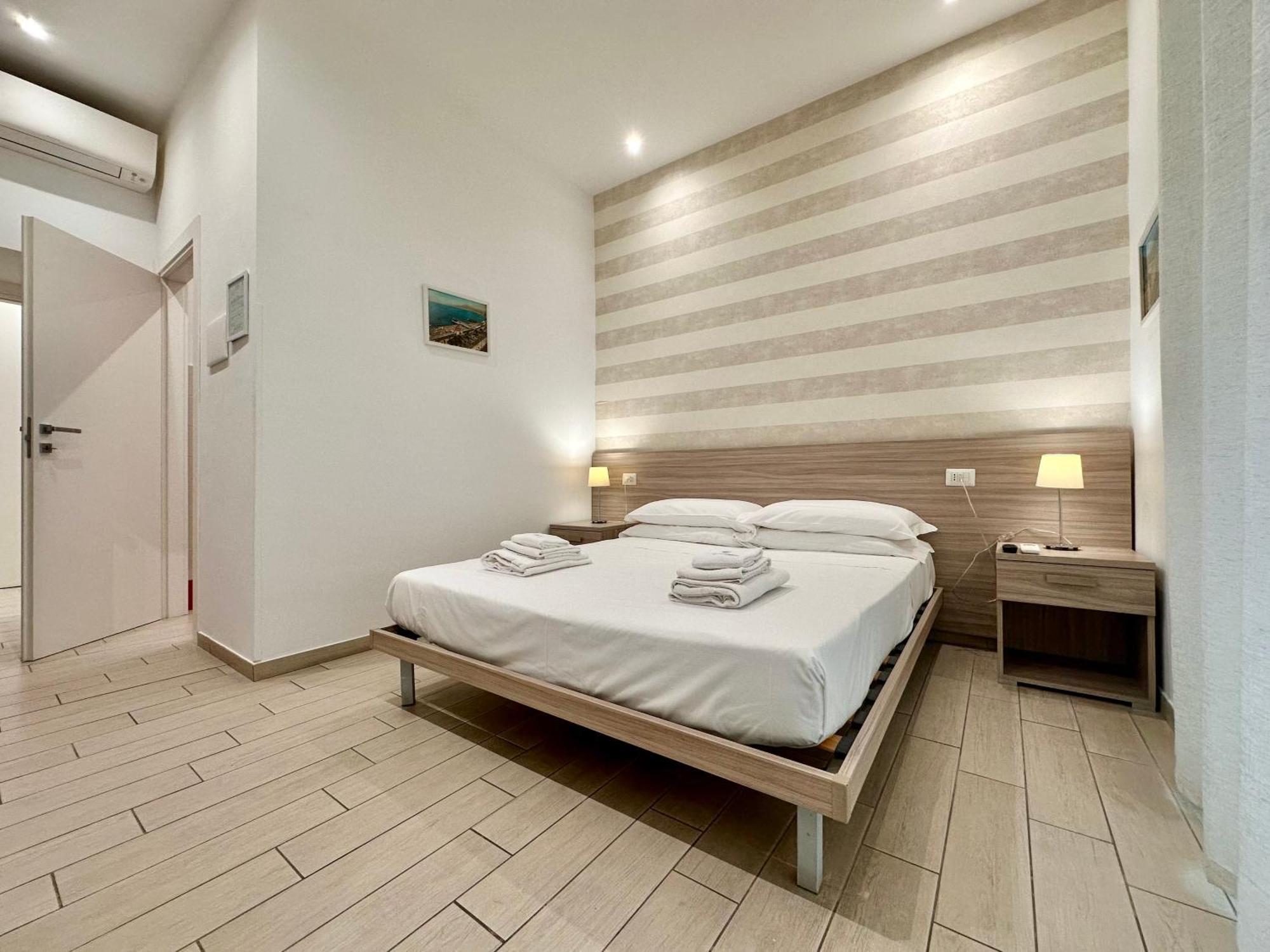lungomare rooms Castellammare di Stabia Zimmer foto