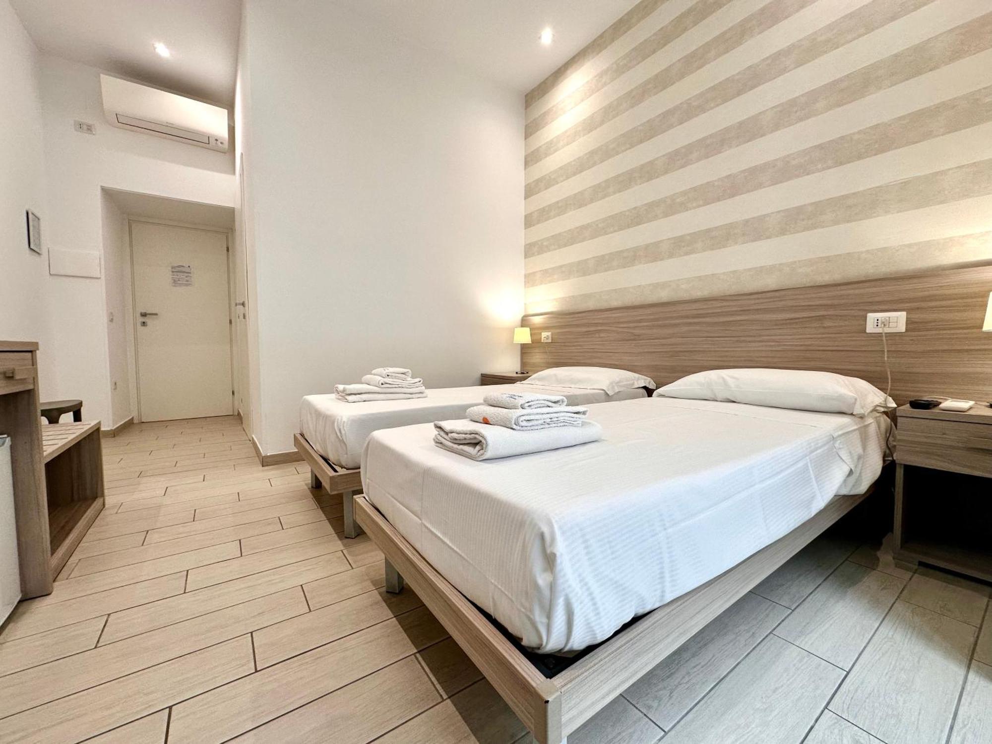lungomare rooms Castellammare di Stabia Zimmer foto