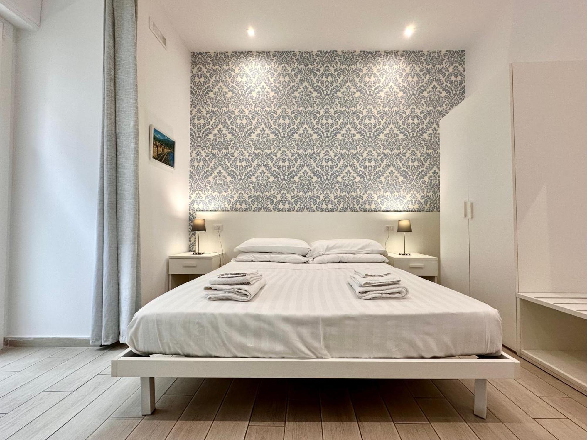 lungomare rooms Castellammare di Stabia Zimmer foto