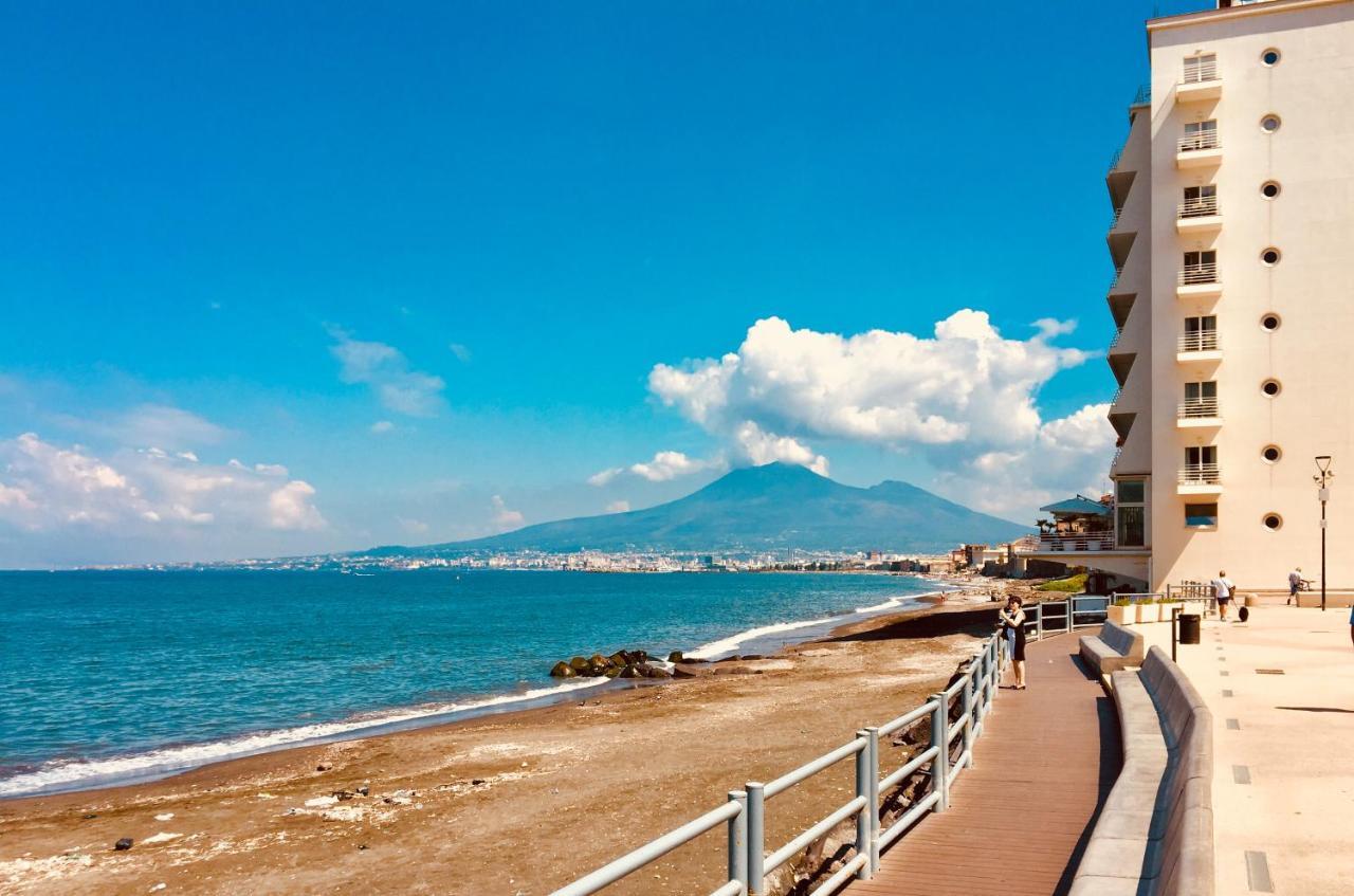 lungomare rooms Castellammare di Stabia Exterior foto